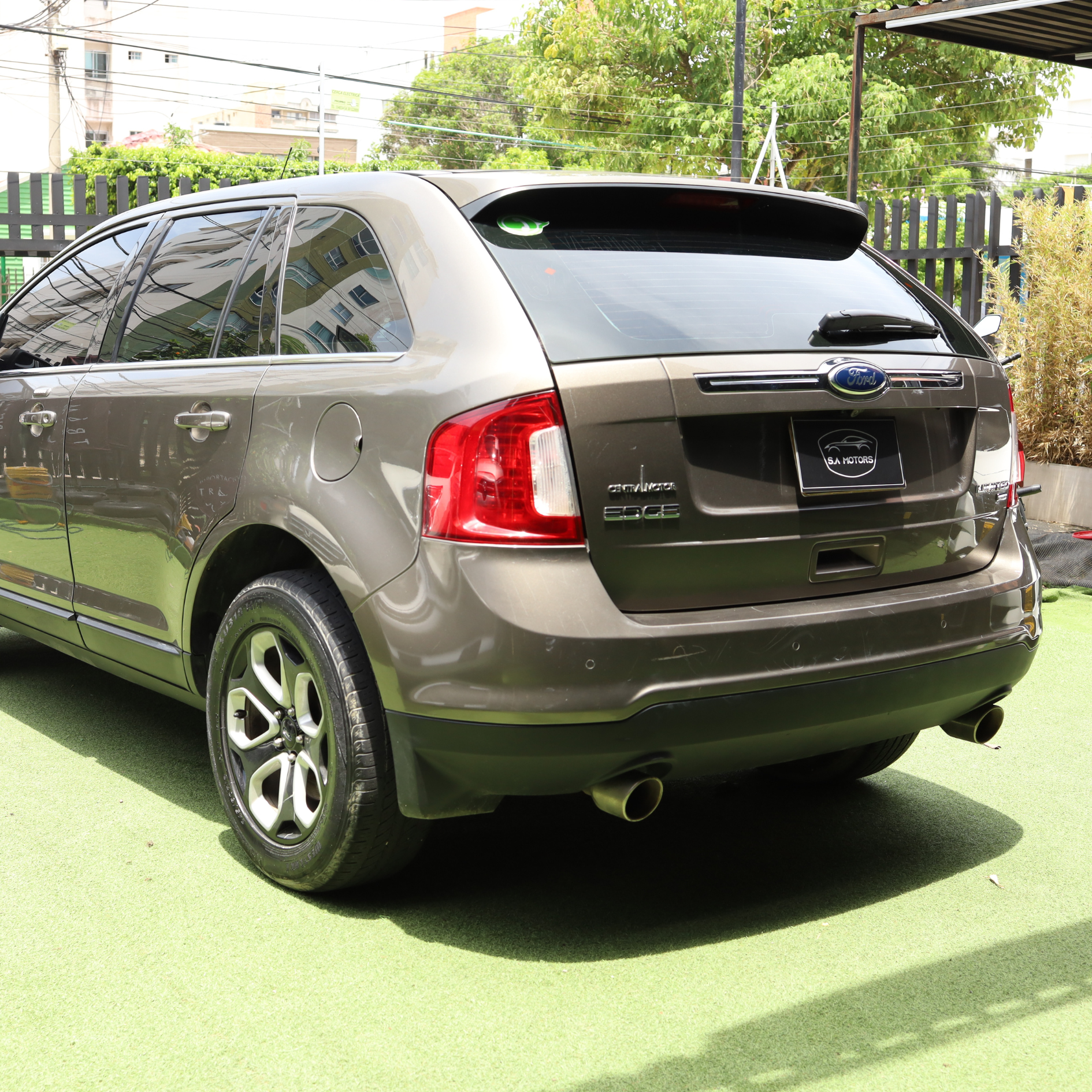 FORD EDGE LIMITED 2013 3.5 $38.000.000